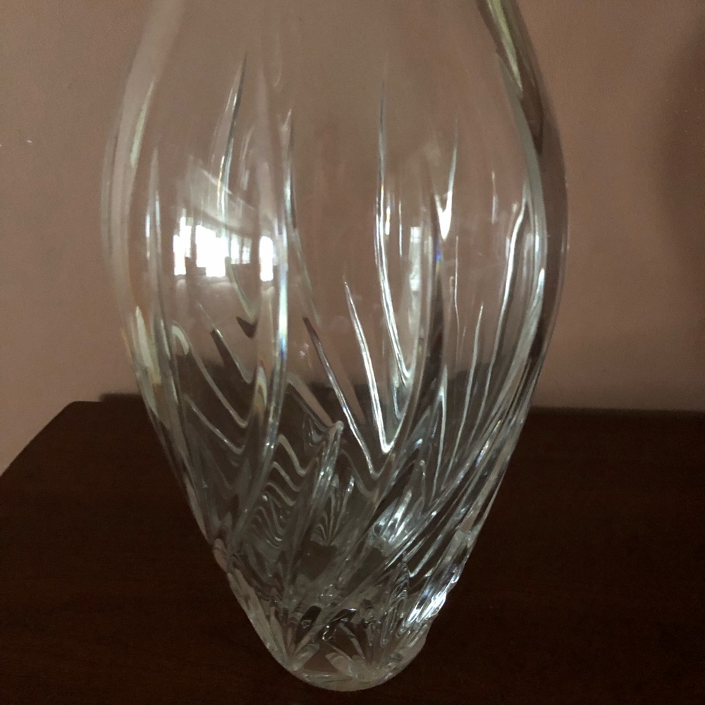 Crystal Clear Glass Vase 11”